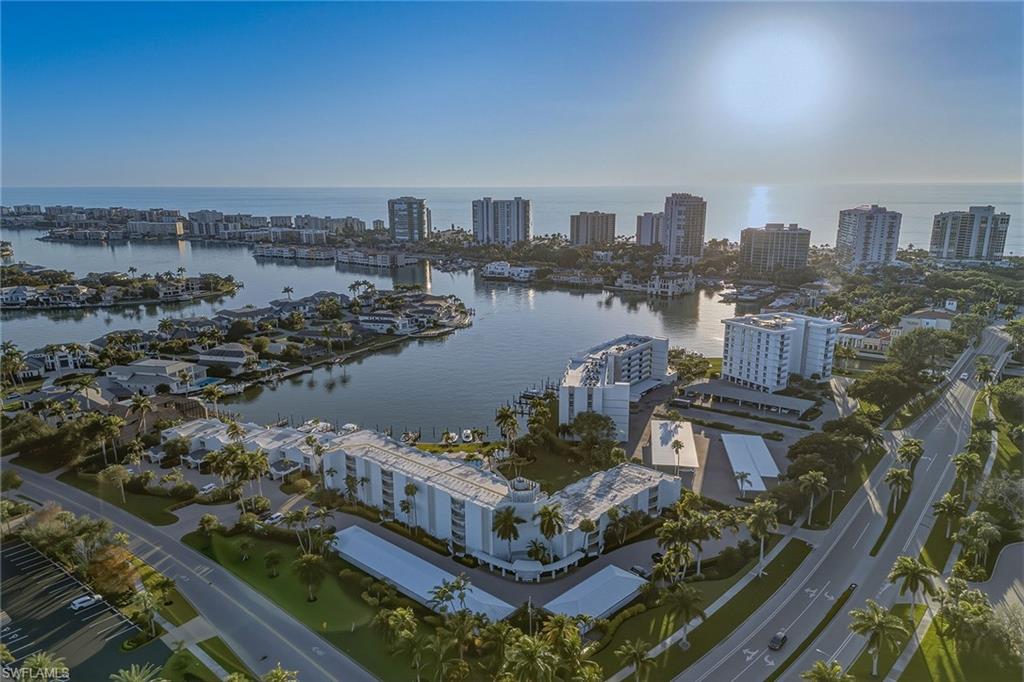 COLONY GARDENS - Residential