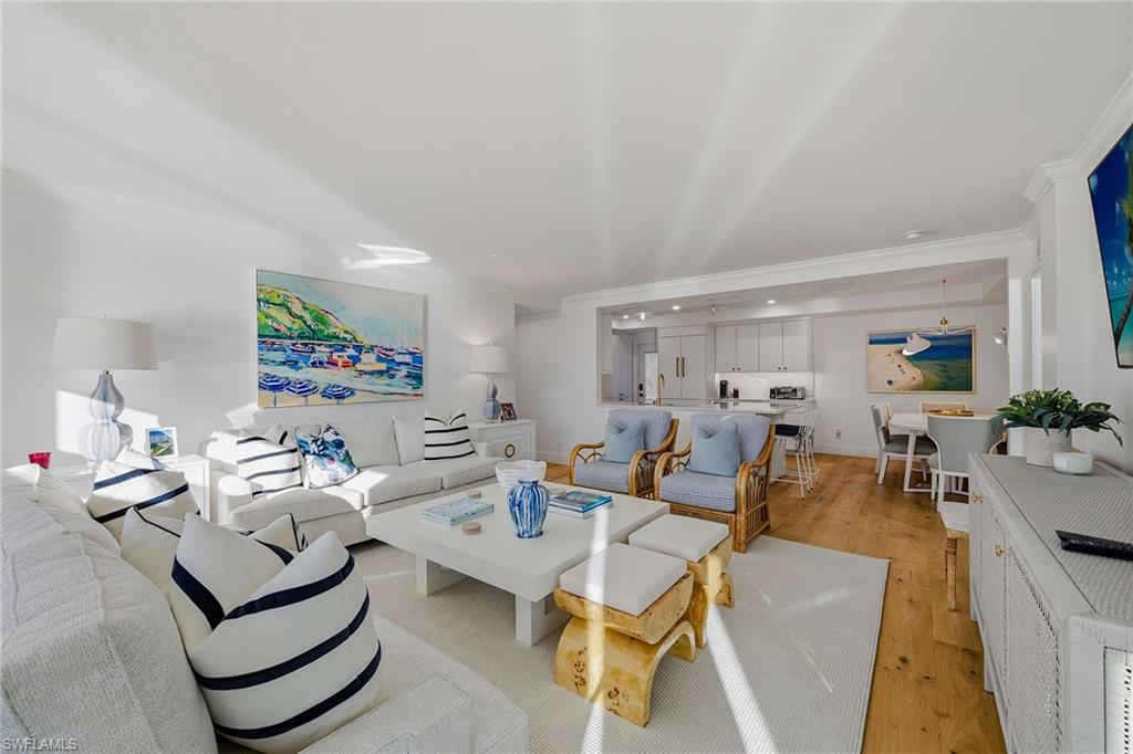 COLONY GARDENS - Residential