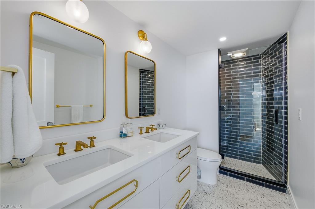 COLONY GARDENS - Residential