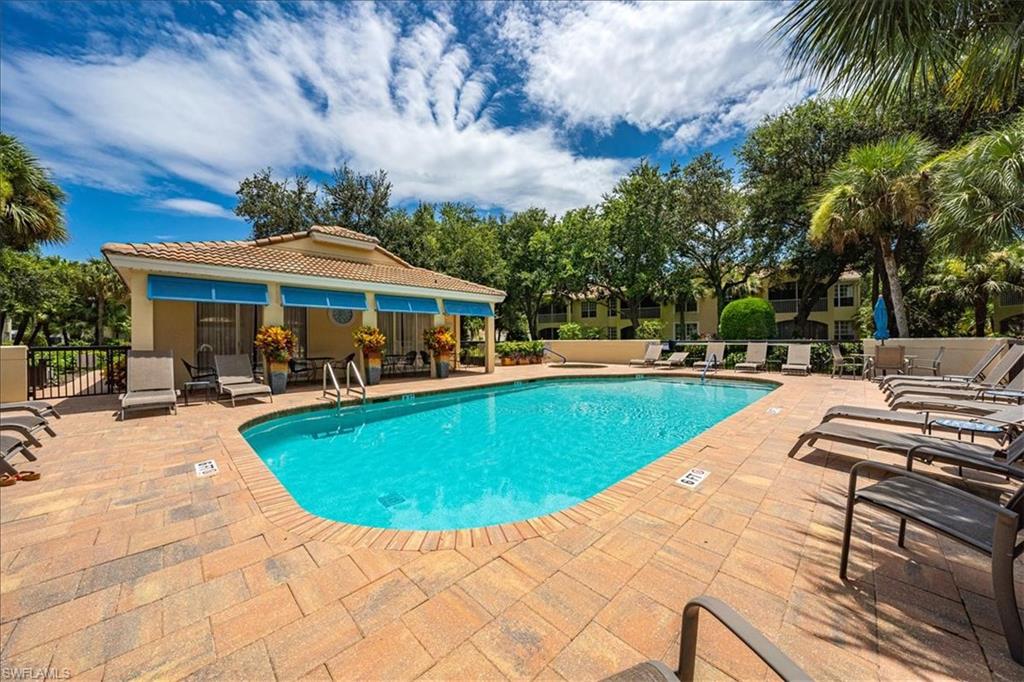 SILVER OAKS - Residential