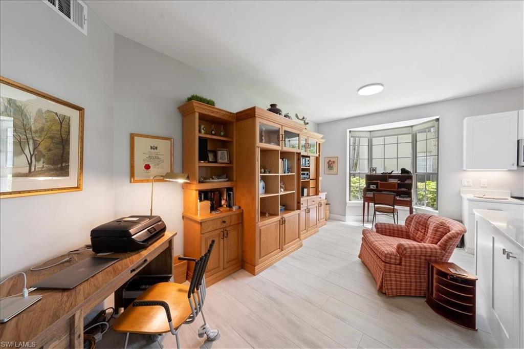 SILVER OAKS - Residential