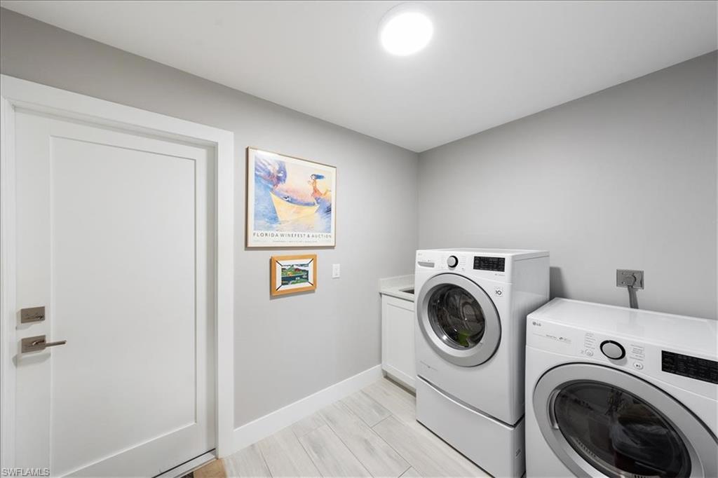 SILVER OAKS - Residential