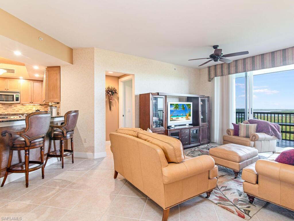 1065 Borghese LN 1505

                                                                             NAPLES                                

                                    , FL - $565,000