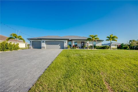 Single Family Residence in CAPE CORAL FL 3715 41st LN.jpg