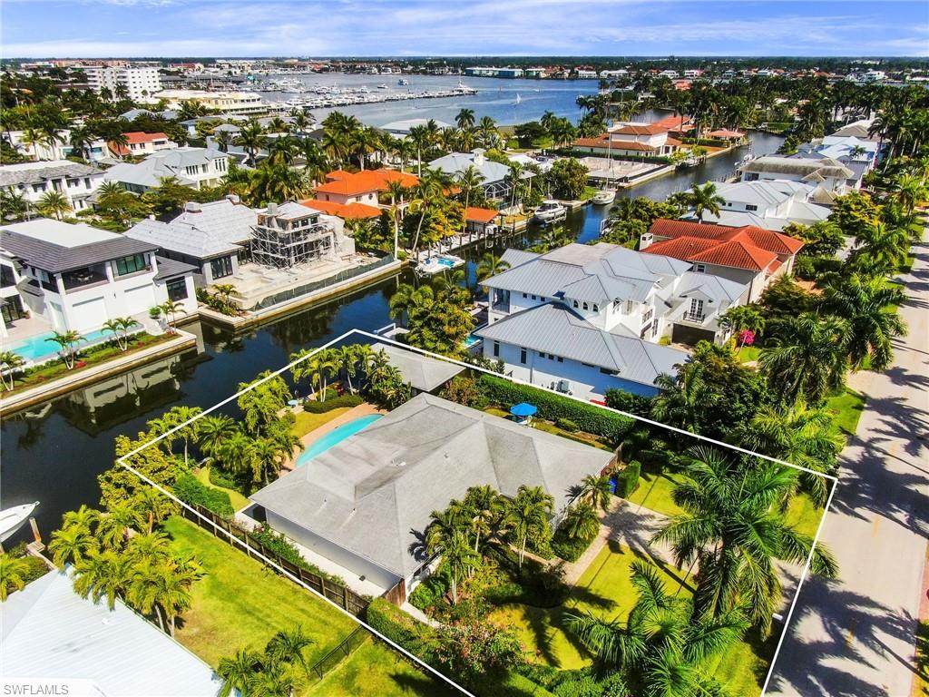 AQUALANE SHORES - Residential