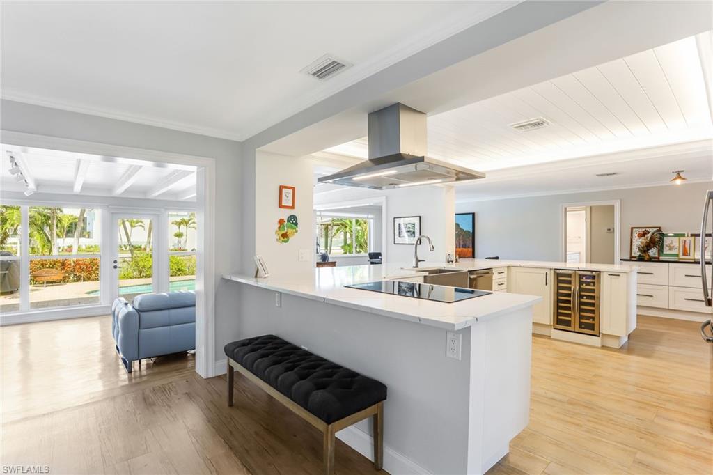 AQUALANE SHORES - Residential