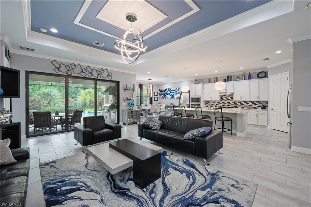 LAMORADA - Residential Lease