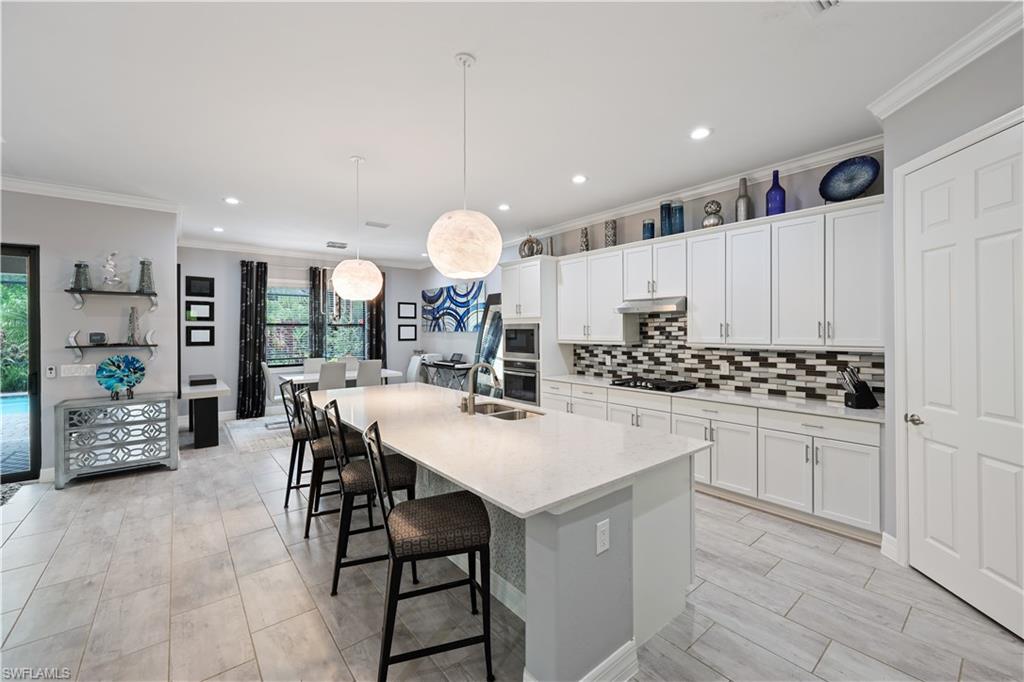 LAMORADA - Residential Lease