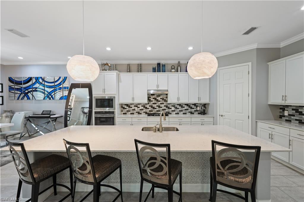 LAMORADA - Residential Lease