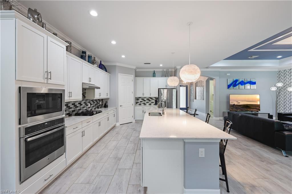 LAMORADA - Residential Lease