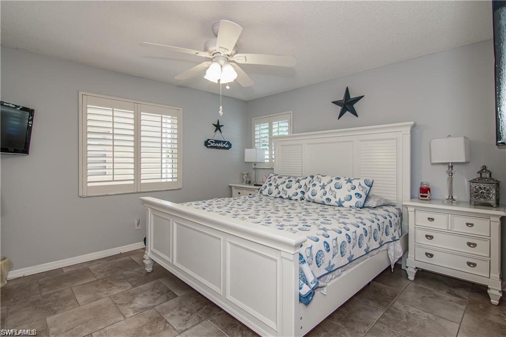 SORRENTO VILLAS - Residential Lease