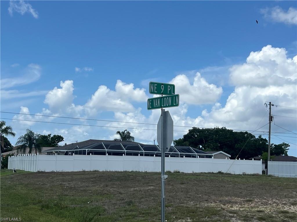 CAPE CORAL - Land