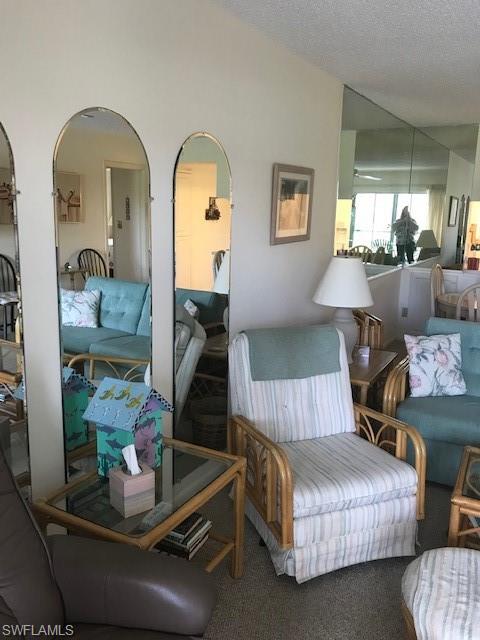 HIGH POINT COUNTRY CLUB - Residential