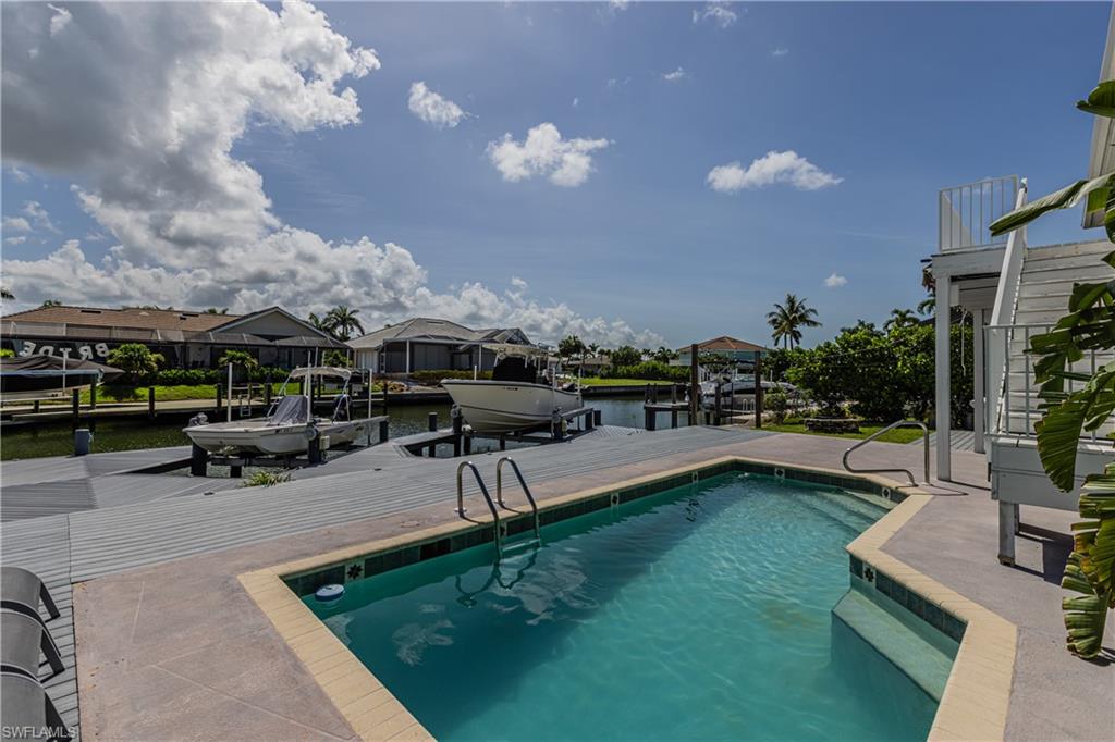 MARCO ISLAND - Residential