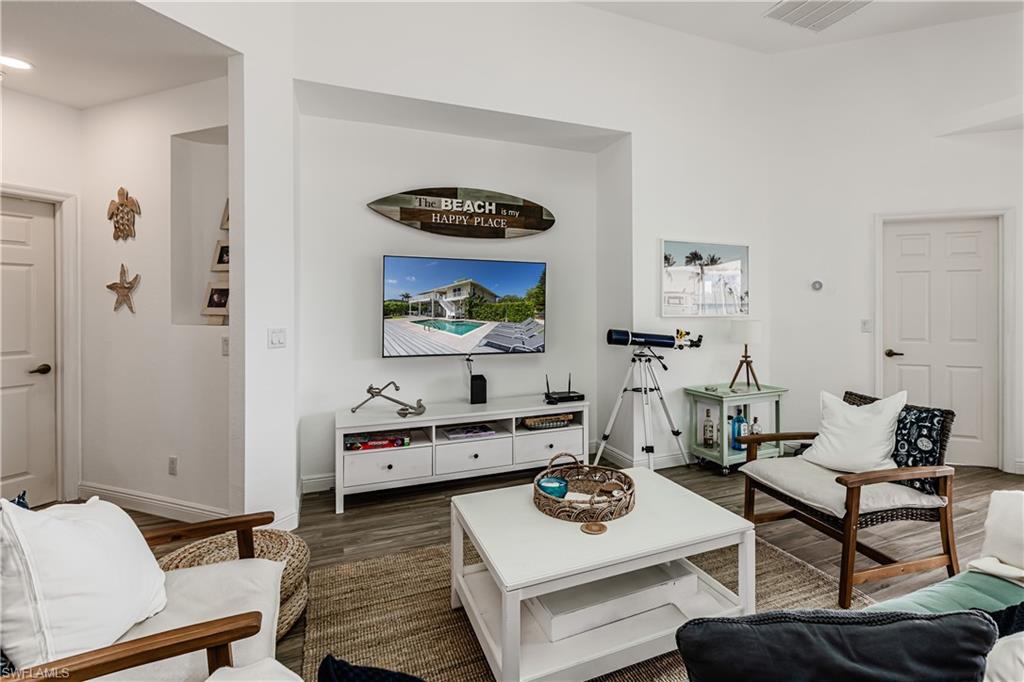 MARCO ISLAND - Residential