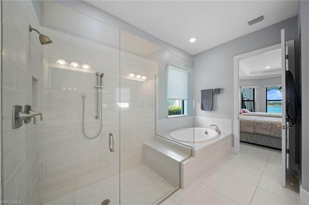 ESPLANADE - Residential