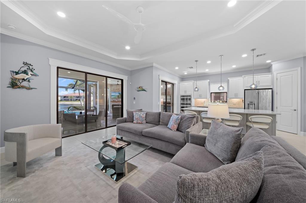 ESPLANADE - Residential