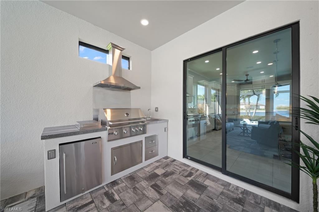 ESPLANADE - Residential