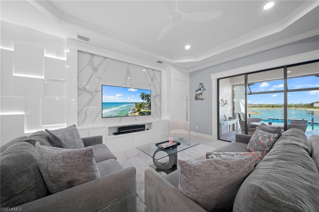 ESPLANADE - Residential