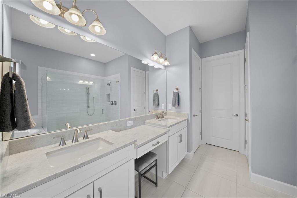 ESPLANADE - Residential