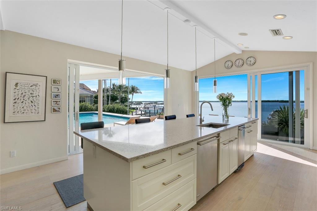 MARCO BEACH - Residential