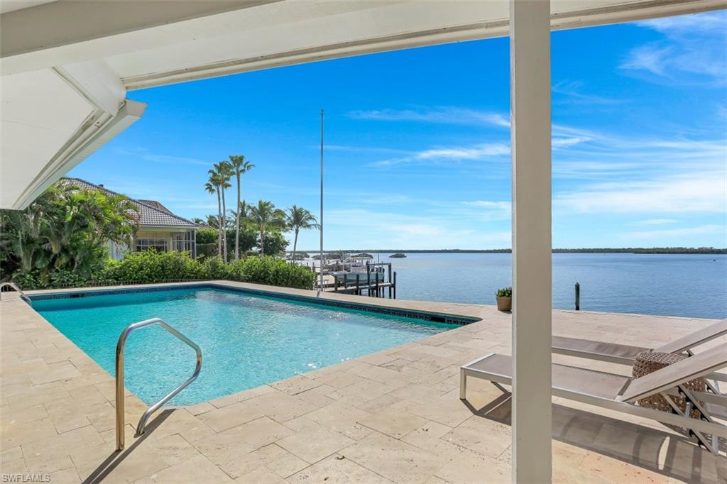 MARCO BEACH - Residential