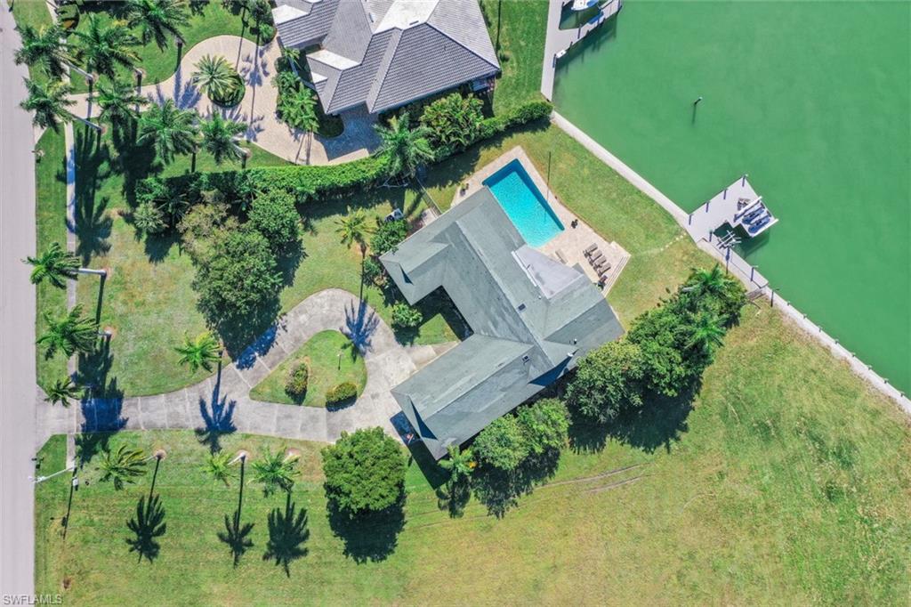 MARCO BEACH - Residential