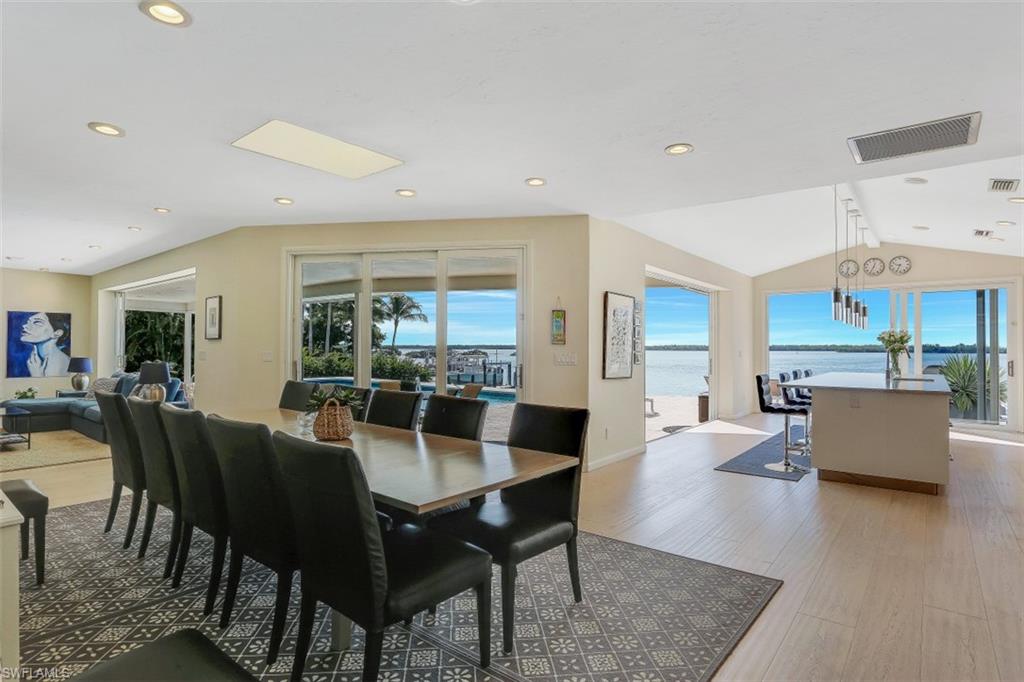 MARCO BEACH - Residential