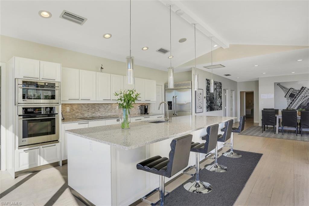 MARCO BEACH - Residential