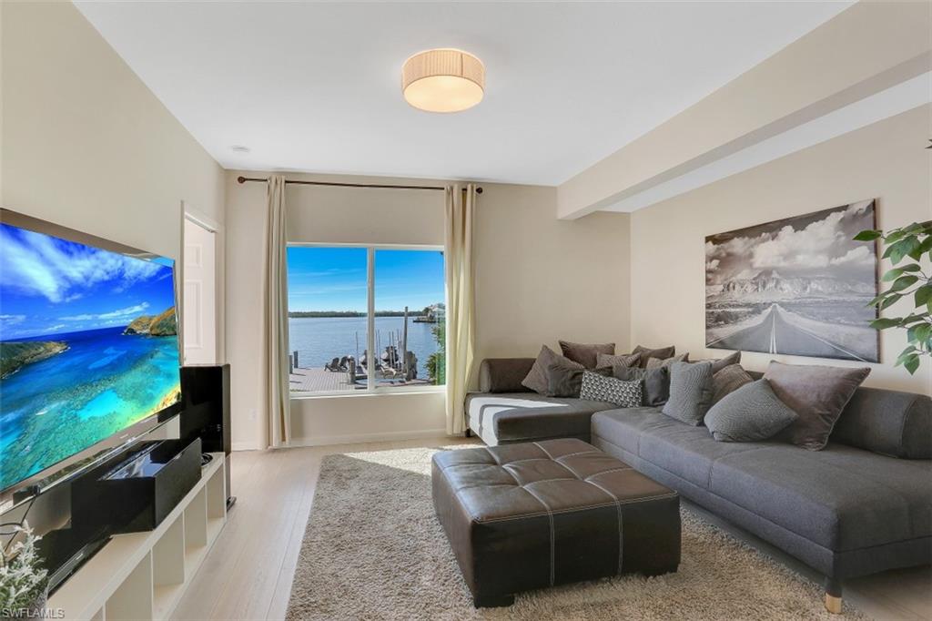 MARCO BEACH - Residential