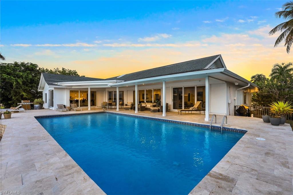 MARCO BEACH - Residential