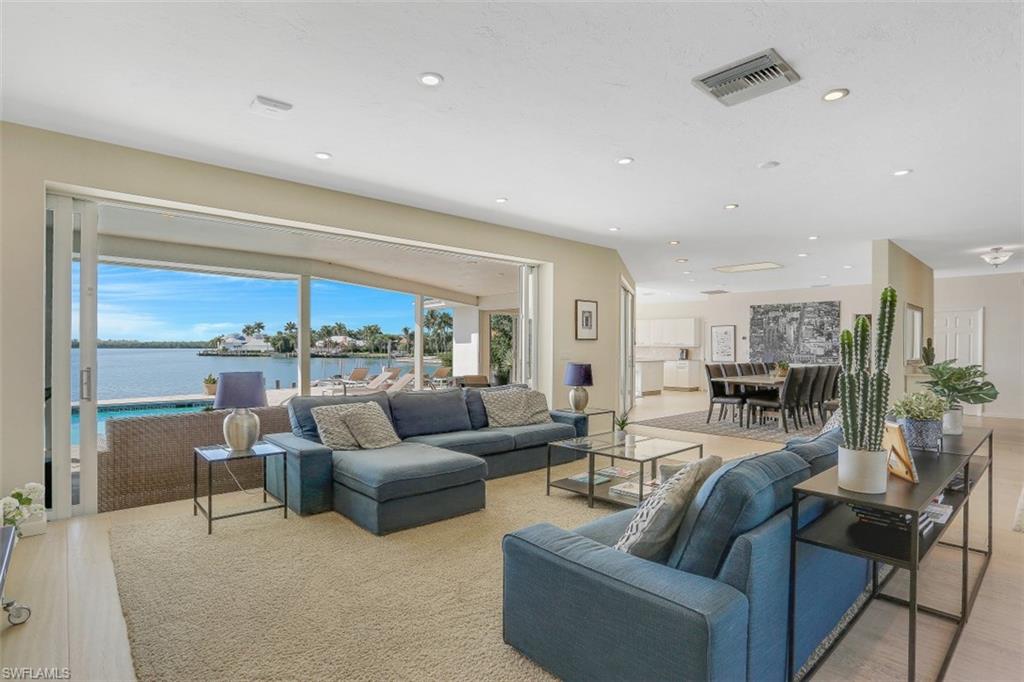 MARCO BEACH - Residential