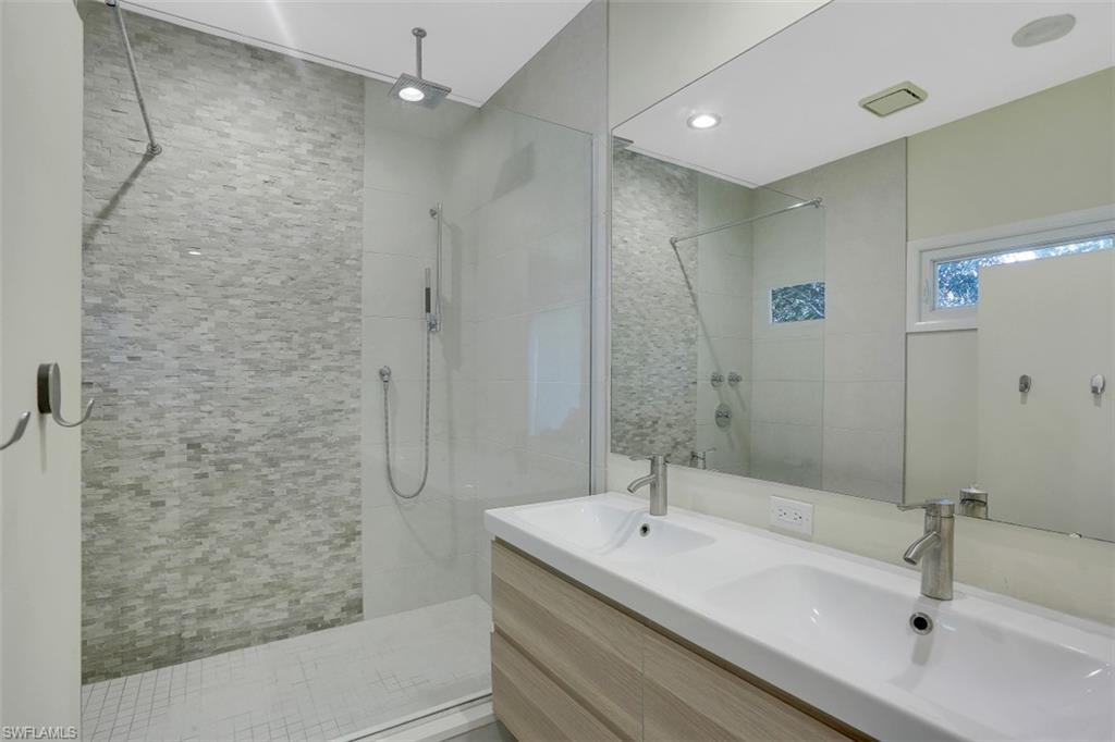 MARCO BEACH - Residential