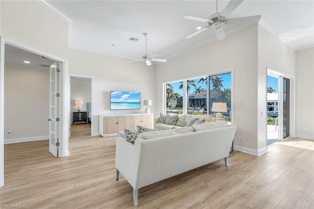 MARCO BEACH - Residential