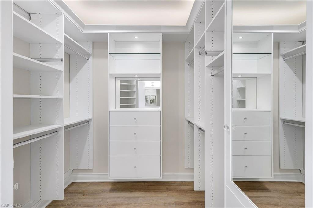 MARCO BEACH - Residential