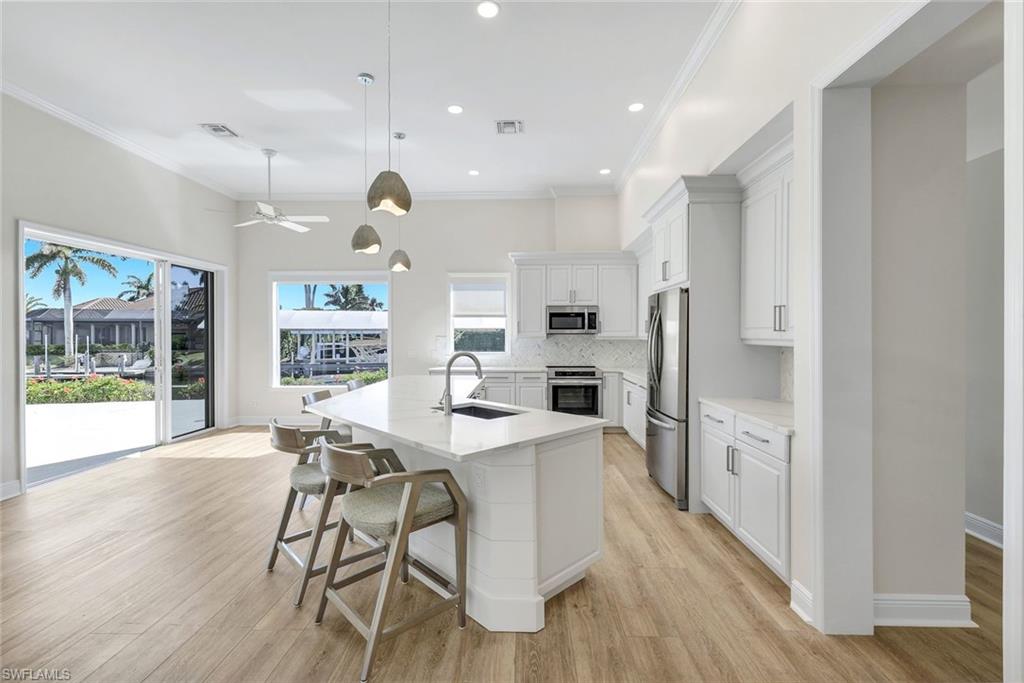 MARCO BEACH - Residential