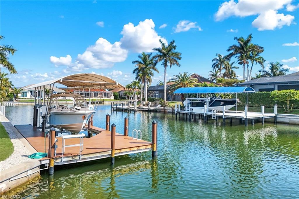 MARCO BEACH - Residential