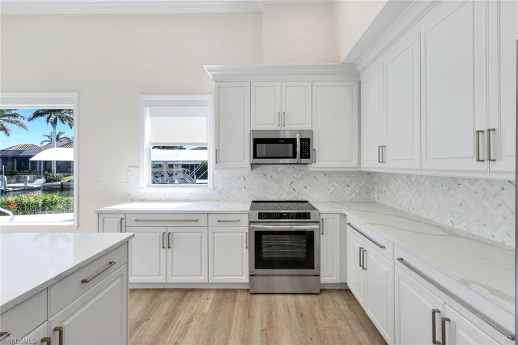 MARCO BEACH - Residential