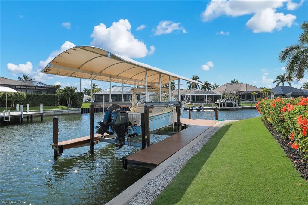 MARCO BEACH - Residential