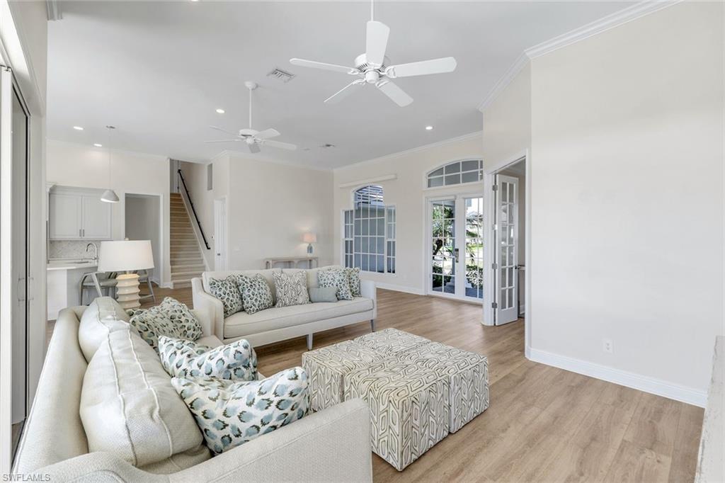 MARCO BEACH - Residential