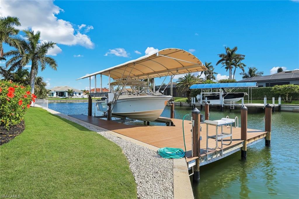 MARCO BEACH - Residential