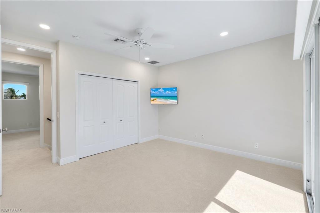 MARCO BEACH - Residential