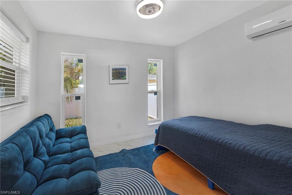 LOVEJOY PARK - Residential