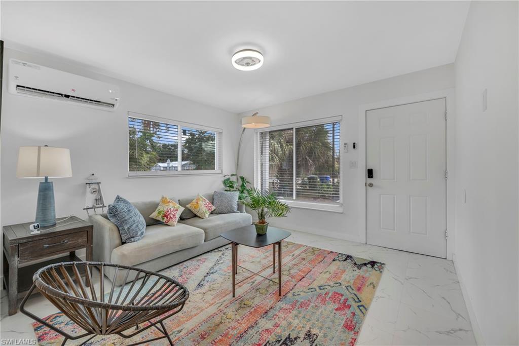 LOVEJOY PARK - Residential