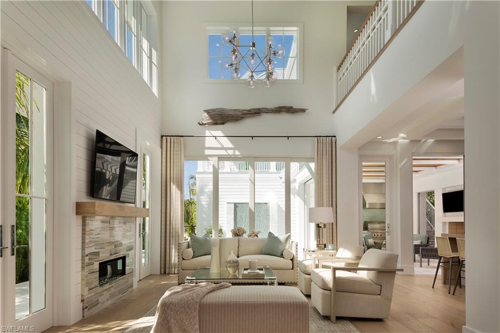 OLDE NAPLES - Residential