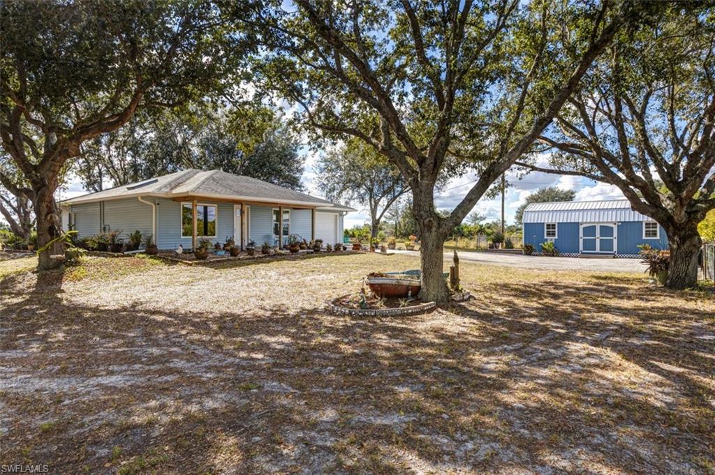 GOLDEN GATE ESTATES - Residential