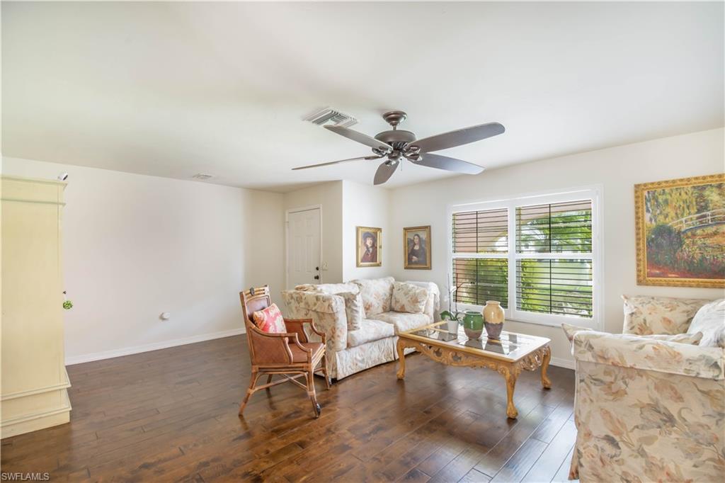 ISLAND PARK WOODLANDS - Residential