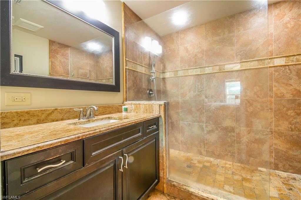 ISLAND PARK WOODLANDS - Residential