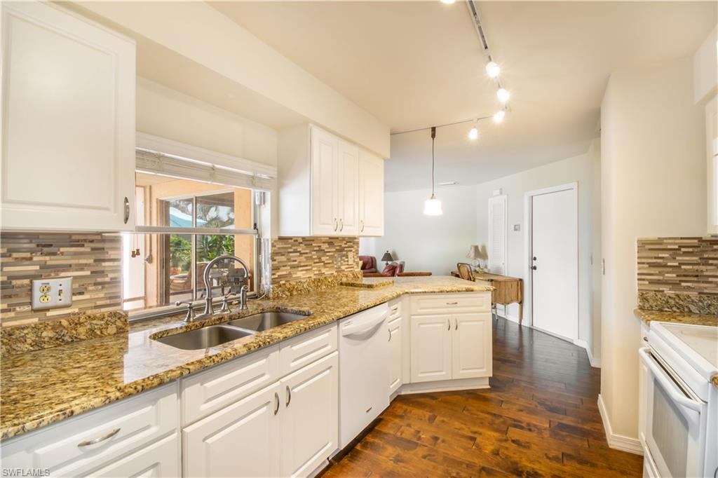 ISLAND PARK WOODLANDS - Residential