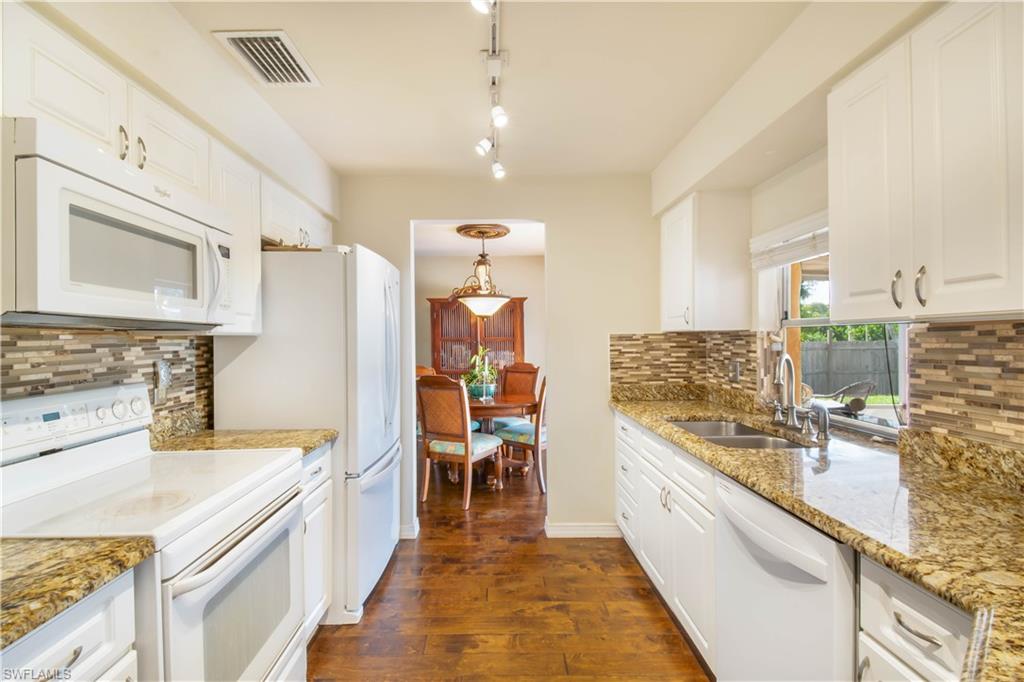 ISLAND PARK WOODLANDS - Residential